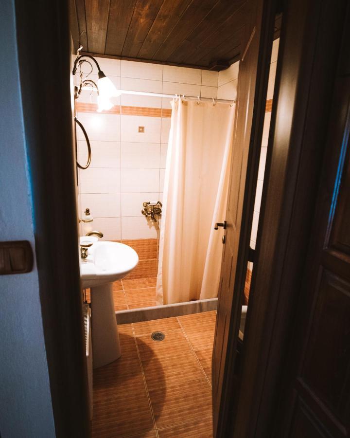 Evilion Traditional Inn Plakoton Экстерьер фото