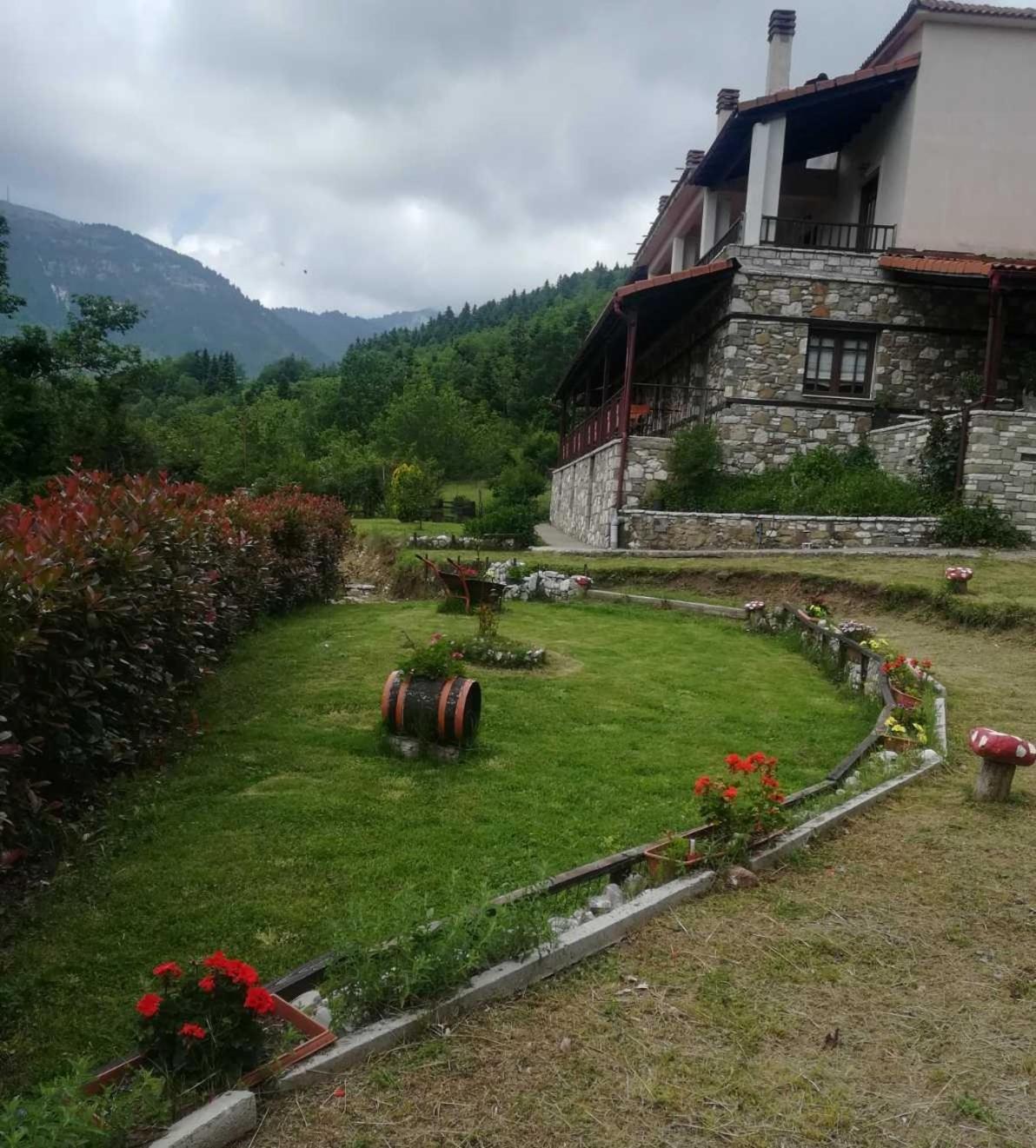 Evilion Traditional Inn Plakoton Экстерьер фото
